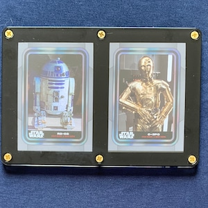2023 Topps Star Wars Juego de cartas coleccionables enmarcadas de 2 C-3PO y R2-D2