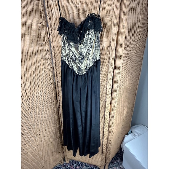 Vintage loralee dress Sz 5/6 black gold lace Madon