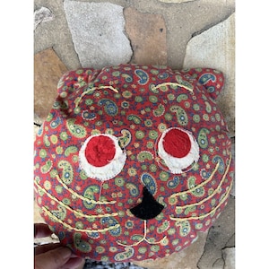 Vintage Pillow Cat Head Cotton Embroidered 9 Inch Cottage Kitschy