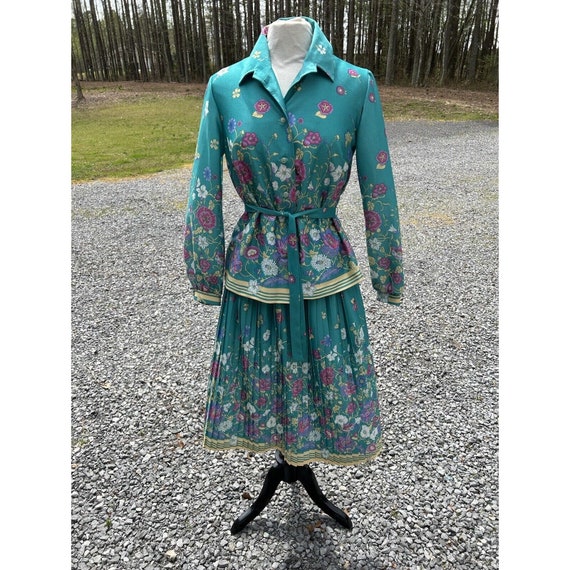Vintage Lady Carol of New York Dress Skirt Suit Size 14 Union Tag Teal USA Pleat - Etsy Vintage Lady Carol of New York Dress Skirt Suit Size 14 Union Tag Teal USA Pleat - Etsy