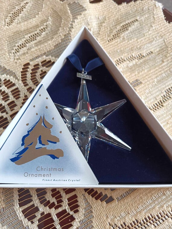 スワロフスキー　クリスマス　オーナメント　1993年 Amazon.com: Swarovski Annual Edition Christmas Ornament 1993