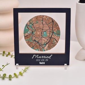 Notre première maison, cadeau chaleureux, carte en bois encadrée personnalisée, cadeau de première maison, plan de localisation/ville, cadeau personnalisé pour couple, cadeau pour un proche