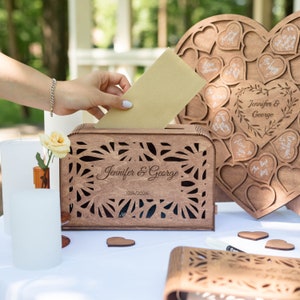 Gepersonaliseerde trouwkaartdoos met sleuf, bruiloftsgeldpost met naam, receptie houten trouwkaartdoos, decor voor bruiloft, bruiloftsdecor