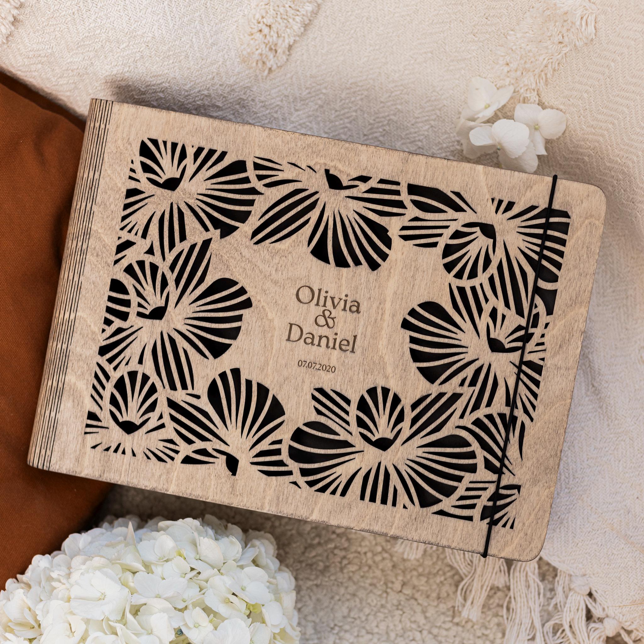 Personalized Gift, Wooden Photo Album Engraved, Scrapbook Album for Her, Custom Family Photo Album Honeymoon, Christmas Gift for Couple