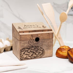 Geschenk für Mutter, Rezeptbox aus Holz, Muttertagsgeschenk, individuelles Geburtstagsgeschenk, Rezeptkarten, Familienrezepte Box aus Holz, Rezepthalter