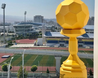 Low Poly Papercraft Fußballpokal: DIY Wohnaccessoire (PDF Vorlage)