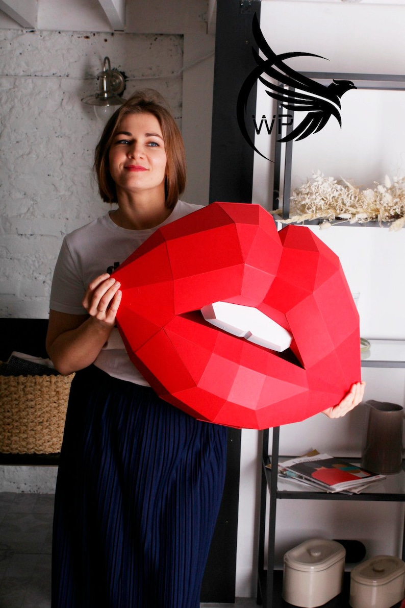 Making Paper Lips Paper Lips for Paper Assembly Origami Lips Paper Sculptures Paper ...