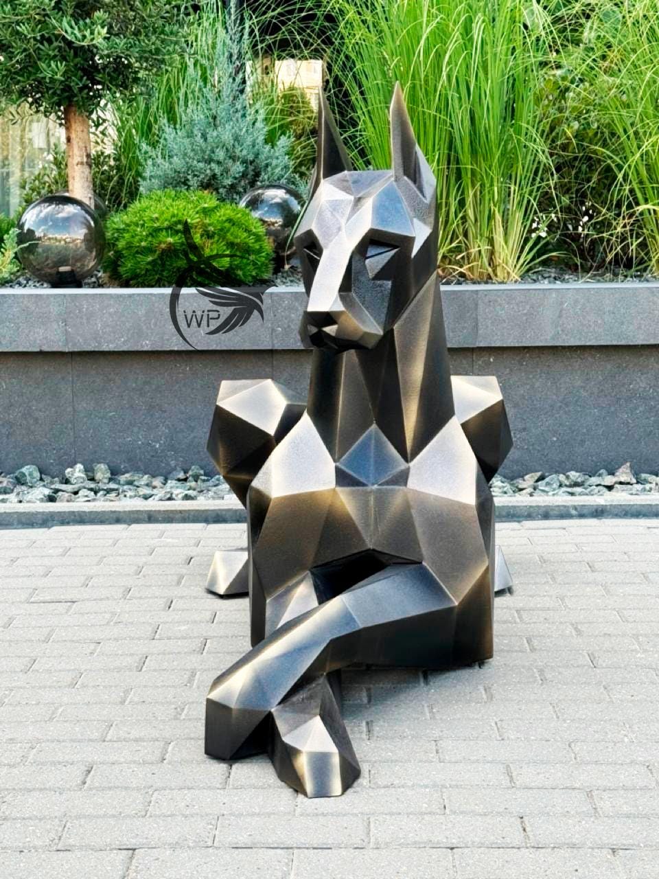 Brutus the Dog Statue | Grandin Road