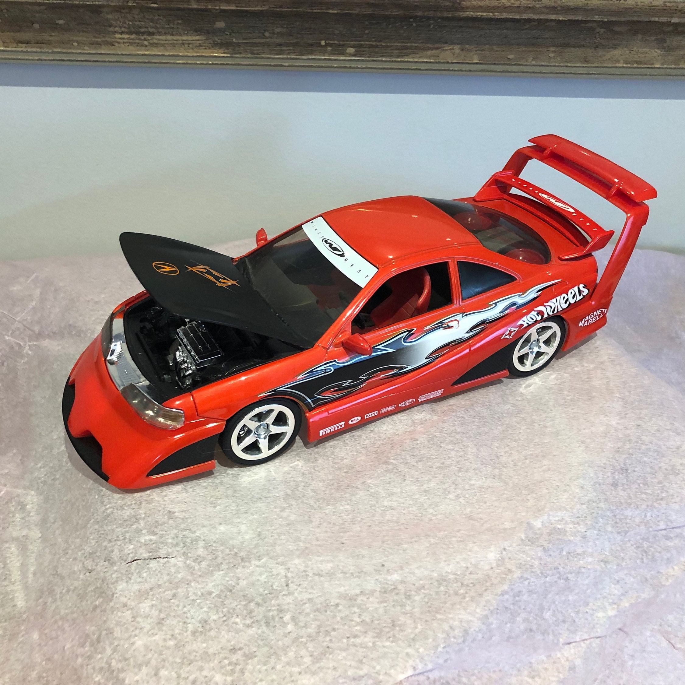 Hot Wheels, Mattel Inc. Acura Integra Tunerz 1:18 Scale Die