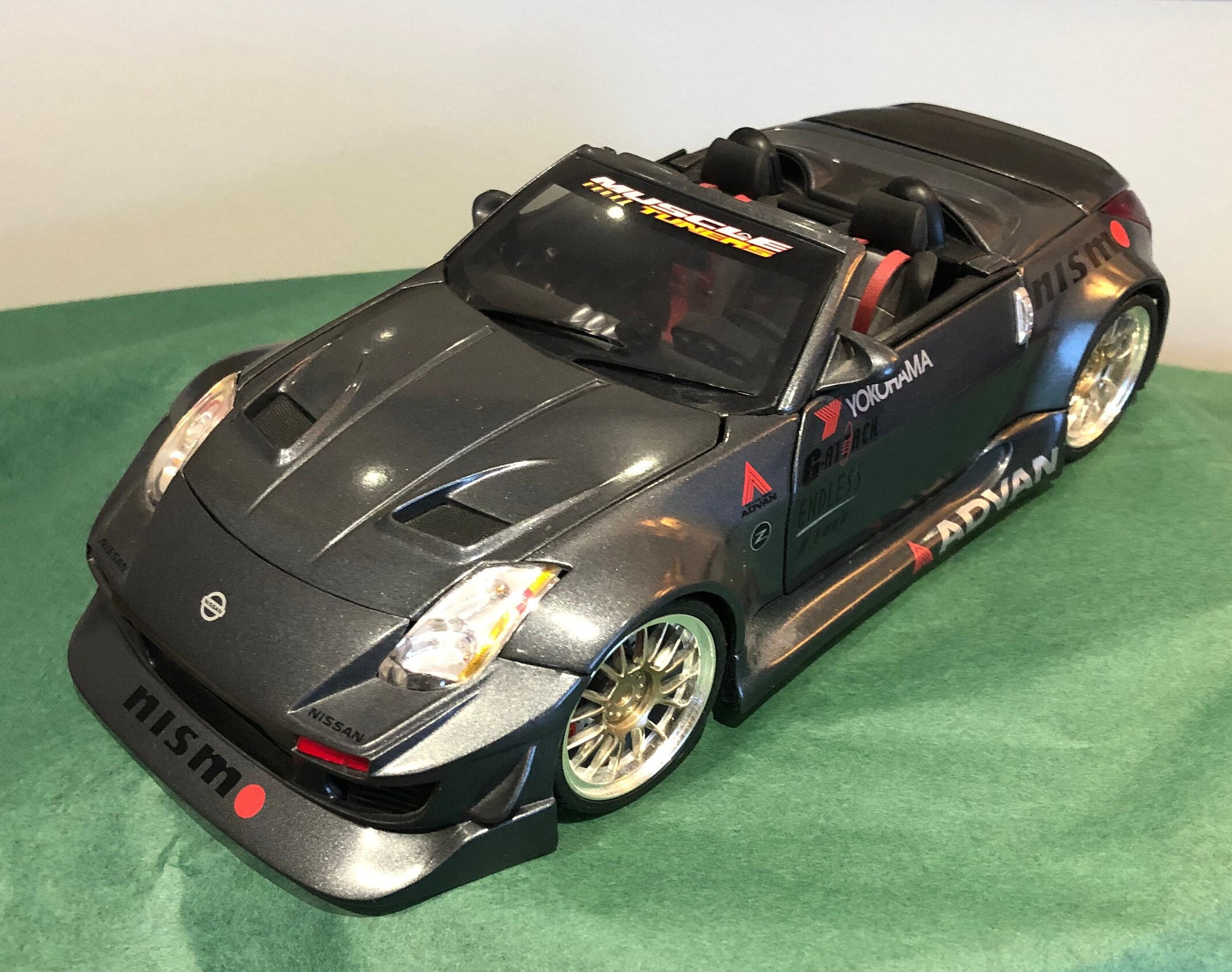 Miniature Nissan 350Z 1/18 Maisto Kupfer 2003 