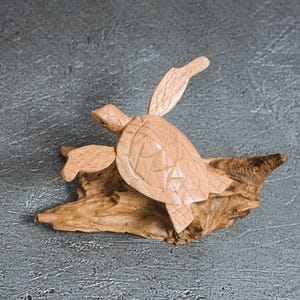Wooden Single Sea Turtle 5&quot; Width, Wood Carving, Handcraft Statue, Decorative, Marine Life, Sea Turle, Ocean, Interior Decor, Special Gift