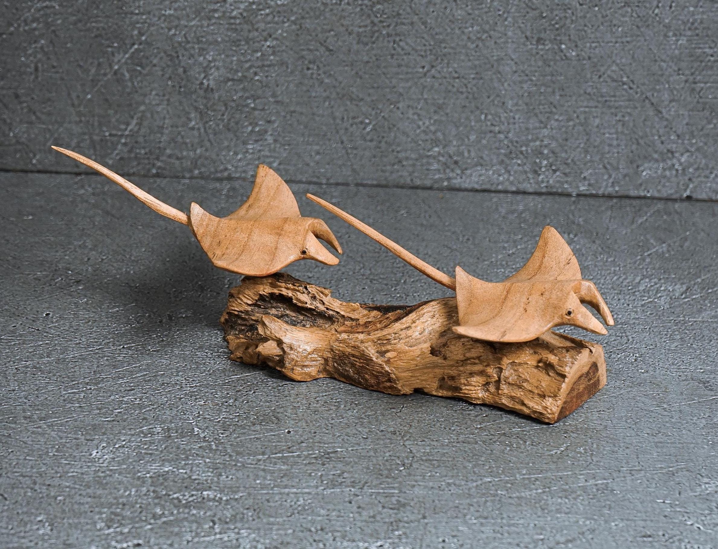 Décoration Raie Manta électrique En Bois - Sculpture Artisanale à Mouvement, Environ 20x15 Cm - Pour Décoration Marine, Bureau, Salon Ou Cadeau Créatif