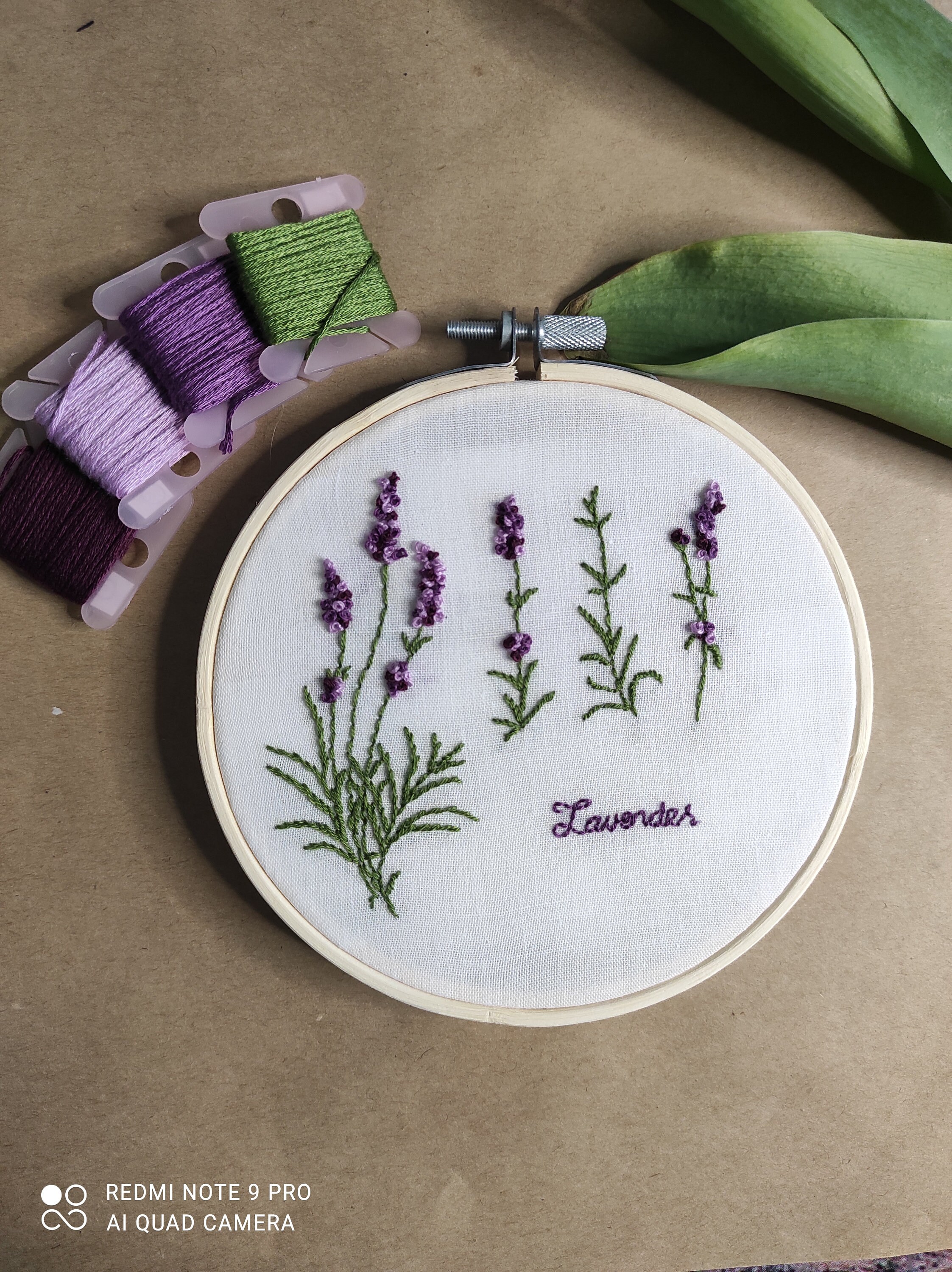 Cerceau Brodé de Lavande - Décor à La Maison Décoration Mur Pendaison Fait Main Cadeau