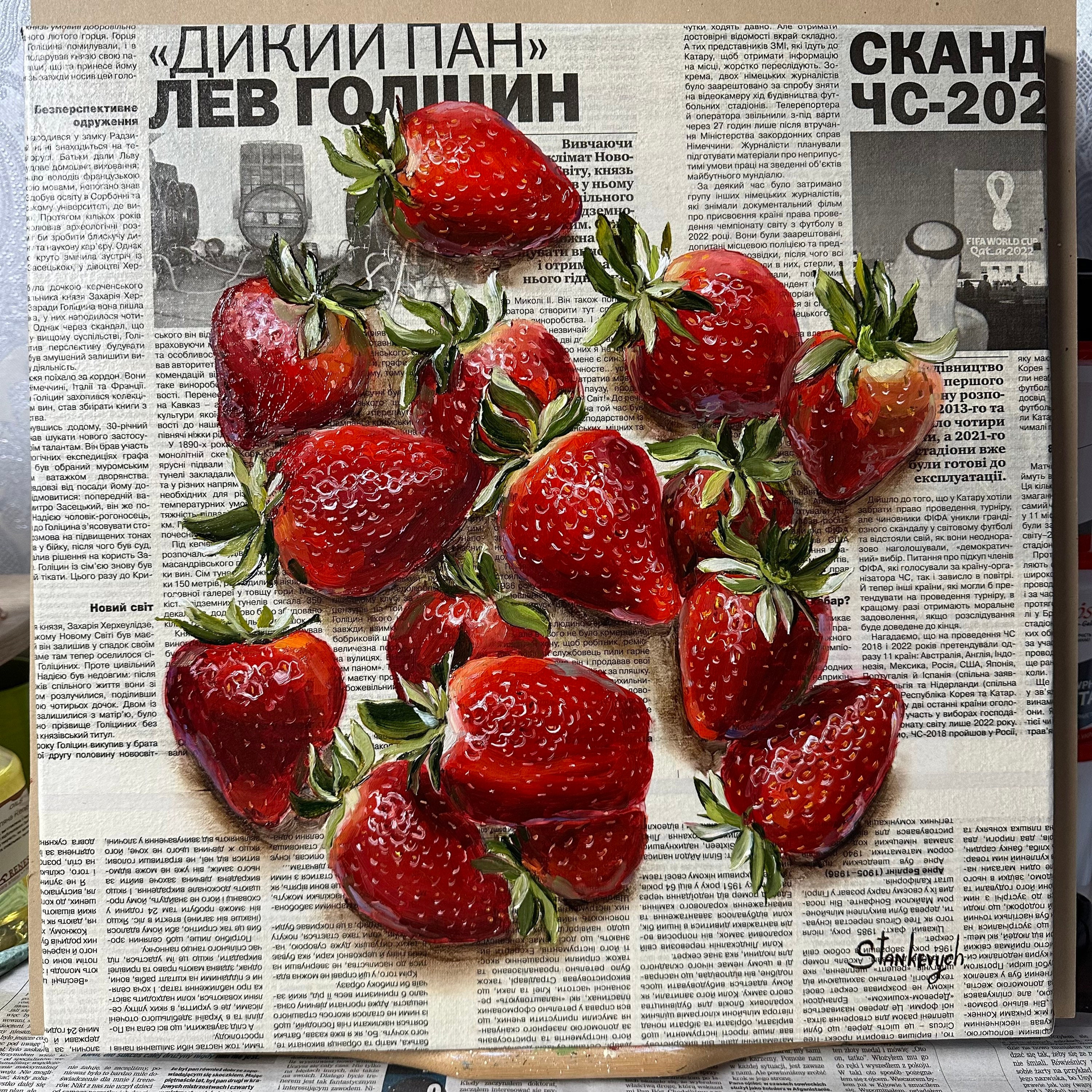 イチゴアート フルーツウォールアート イチゴの絵画 静物画 新聞アート