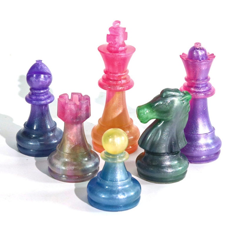 SYWAN 4pcs Chess Pieces Silicone Mold Epoxy Resin Craft Mold,3D  International Chess Silicone Resin Molds for DIY Clay Cake Art Craft Gift  Home