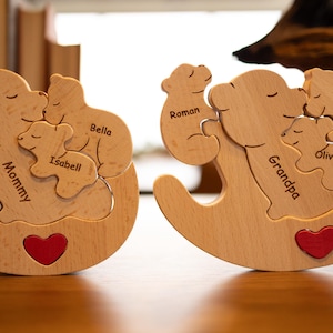 Personligt träpussel med rullande björn i trä, present till mamma och unikt familjepussel, present till babybjörnen, mormor och nyfödda. bild 3
