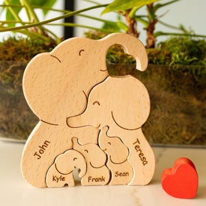 Personalized Wooden Family Puzzle, Gift for family and Christmas Home Decor, Elephant keepsakes for Mum, dad, Granny, elephant gift, baby