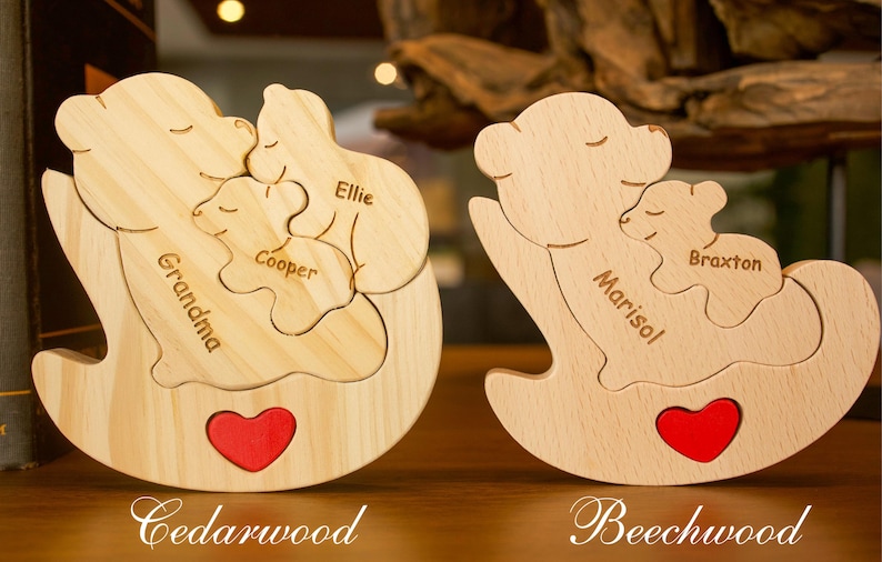 Personligt träpussel med rullande björn i trä, present till mamma och unikt familjepussel, present till babybjörnen, mormor och nyfödda. bild 2