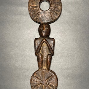 Extremely Rare Masterpiece Antique Tribal Art Collectible Hand-carved Wooden Butter Churn (Ghurra/Neti) from Nepal