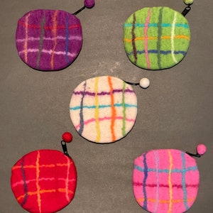 Beautiful set of 5 different colors of handmade felt coin purse from Nepal.Portable and light felt purse .
