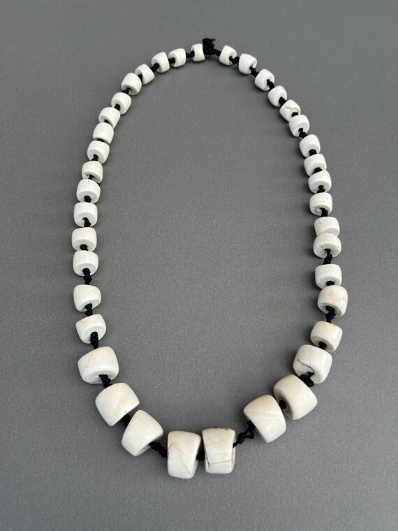 Antique Naga Chank 39 Shell Bead Necklace.(late 1… - image 2