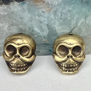 Einzigartiger handgefertigter Bronzeschädelanhänger aus Tibet