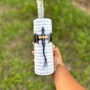 War College Dragons Text Tumbler | 20oz  tumbler, Fourth Wing , Dragon Rider, Violet Sorrengail, Bookish things