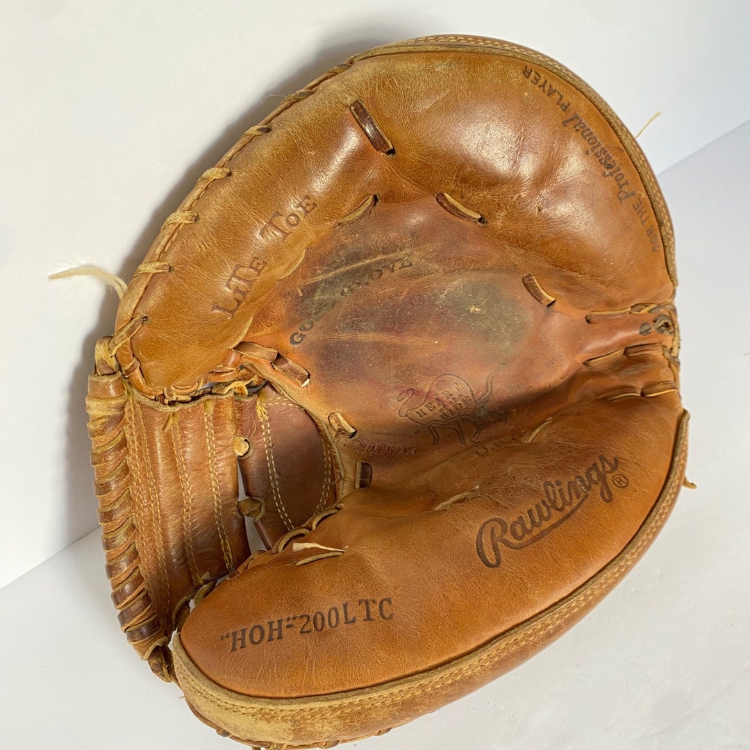 Vintage Rawlings Catchers Mitt Right Hand Throw Glove HOH 200