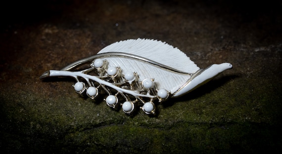 Jewelcraft brooch shop