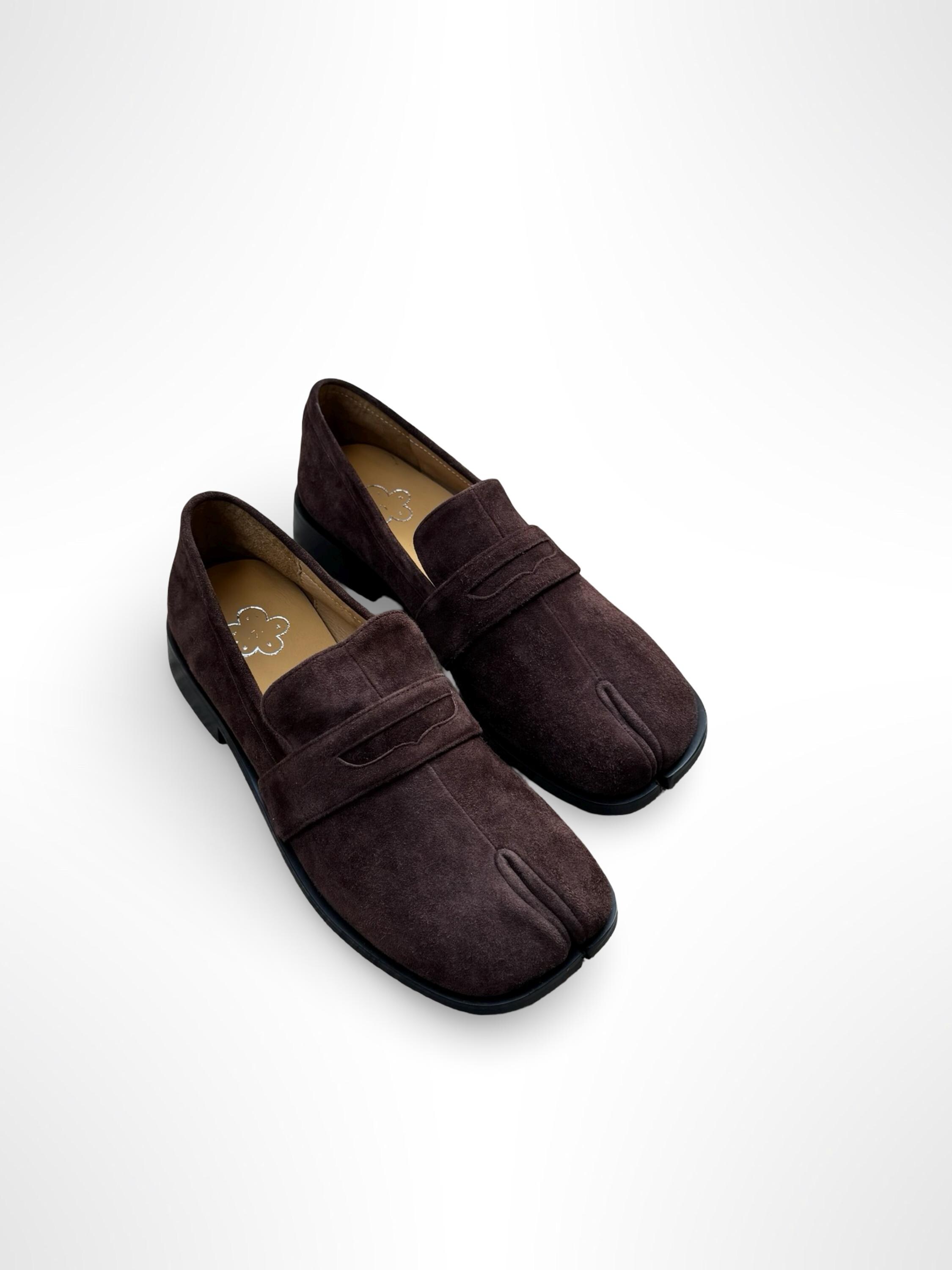 Leather Tabi Loafers: Rounded Square Toe, Business Casual, image size:2250x3000