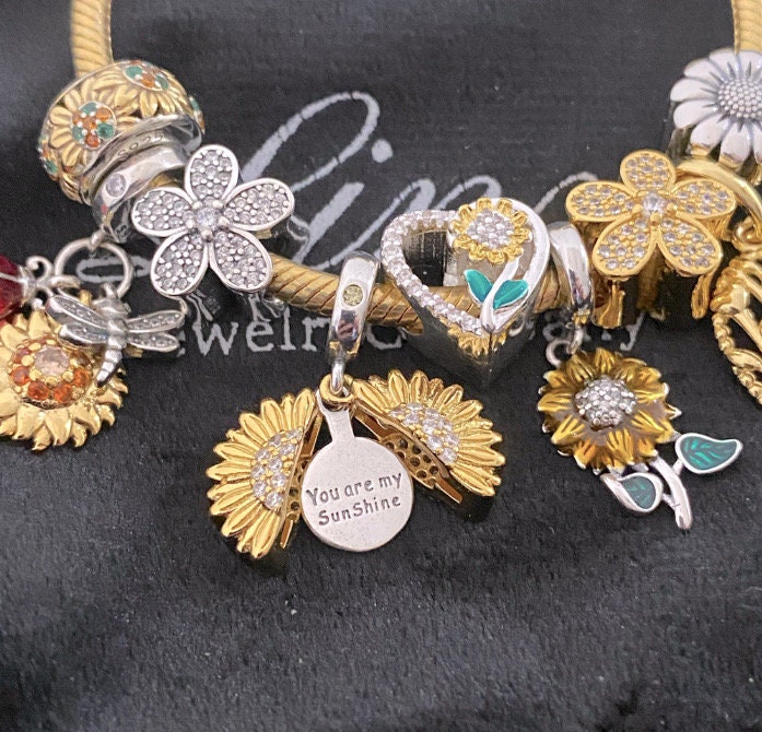 Linx Yellow Gold Snake Chain Bracelet With Sunflower Themed  display picture 1