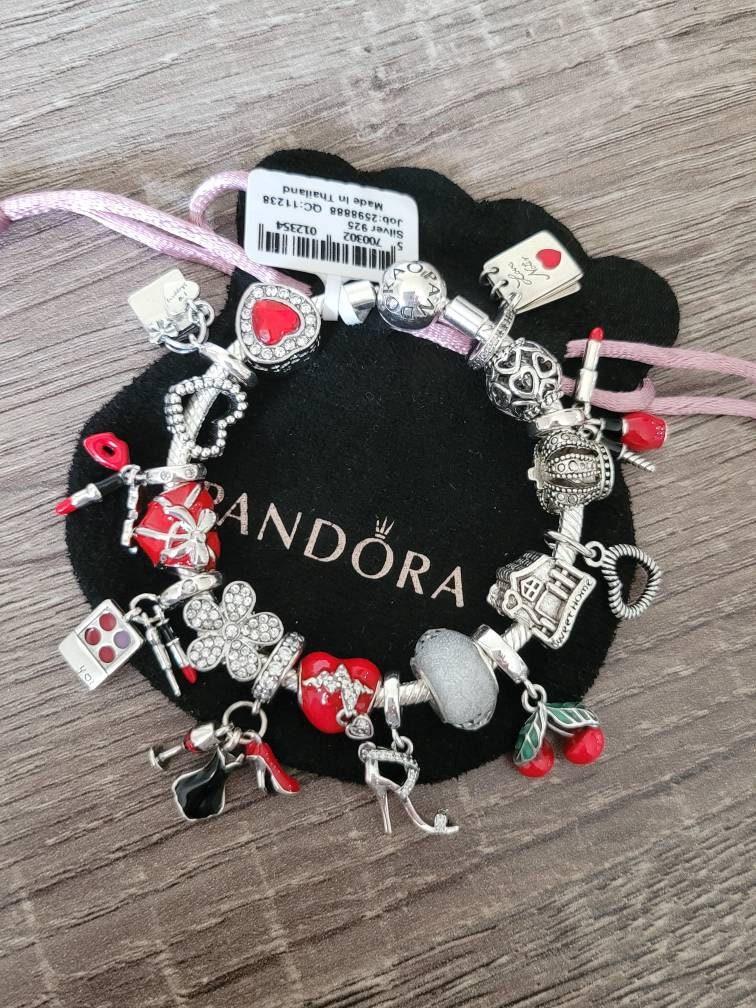 kokain Underholdning Alle sammen Pandora Bracelet With Red Diva Themed Charms - Etsy