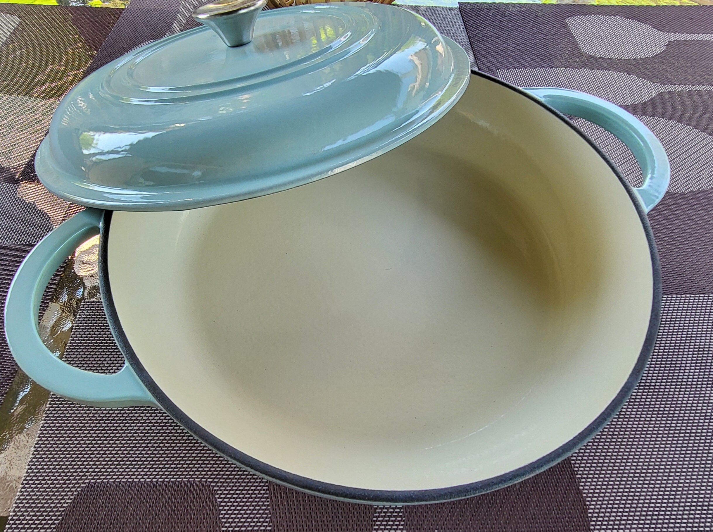 CROFTON 3.7 QT Cast Iron BRAISER White/mint Green Etsy