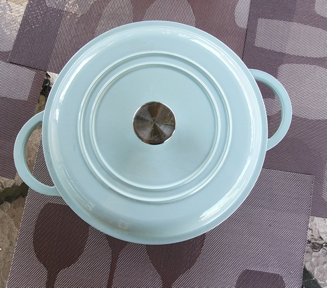 CROFTON 3.7 QT Cast Iron BRAISER White/mint Green Etsy