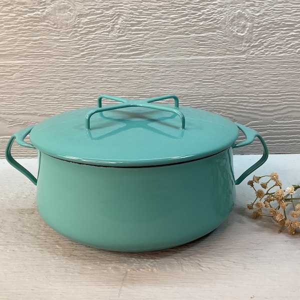 Tourquoise Dansk Kobenstyle Enamelware Dutch Oven/ Teal 4 Qt Cassarole Stockpot/ Farmhouse/ Cottagecore/ French Country Kitchen