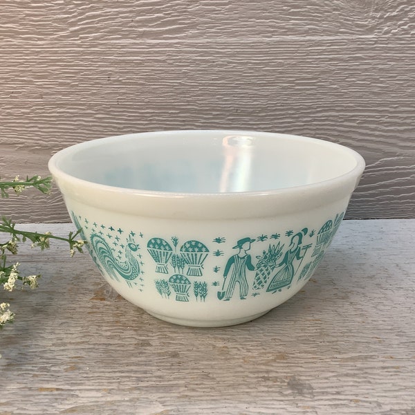 Vintage Pyrex Blue Amish Butterprint Mixing Bowl/ Round Pyrex Nesting Bowl/ 402/ 1.5 Qt/ Cottagecore/ Country Kitchen/ Farmhouse