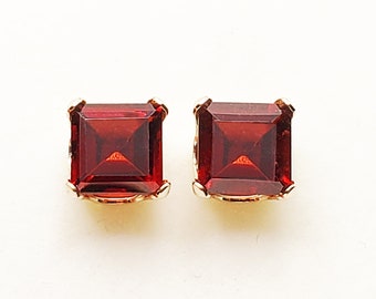 Yellow Genuine Garnets Gemstone Hearts Stud Earrings in 14K White or Rose Gold Yellow Genuine Garnets Gemstone Hearts Stud Earrings in 14K White or Rose Gold