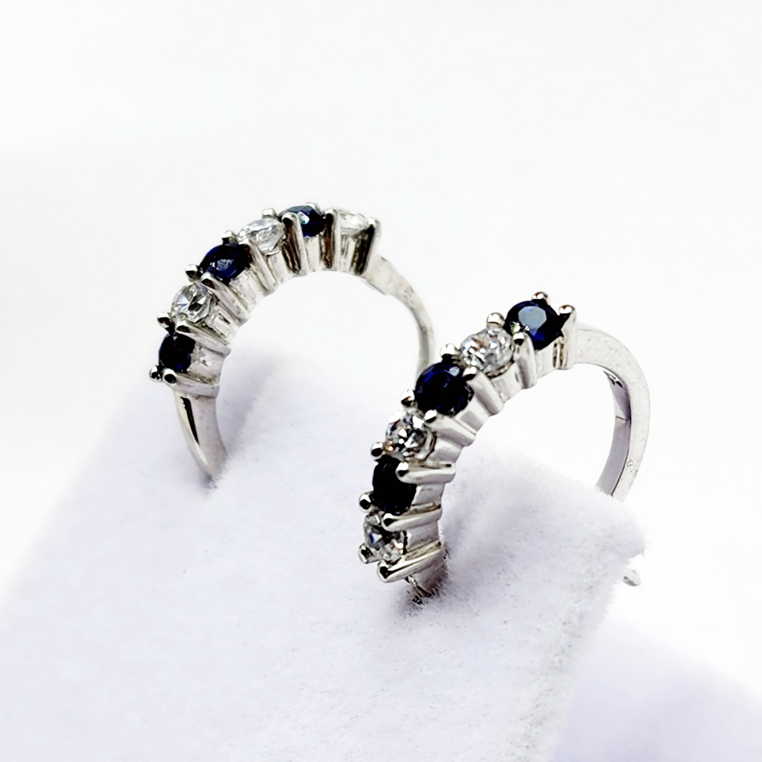 Orecchini A Cerchio In Argento 925 Con Zirconi, Design Piccolo E Lussuoso, 1,2 Cm, Per Donna, Regalo Elegante - 2