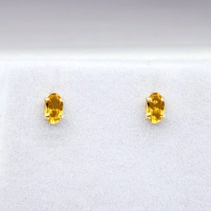 Orecchini a bottone in oro citrino, orecchini a bottone in oro giallo 10K con citrino autentico da 5 x 3 mm, pietra portafortuna di novembre, gioielli con pietre preziose gialle per lei