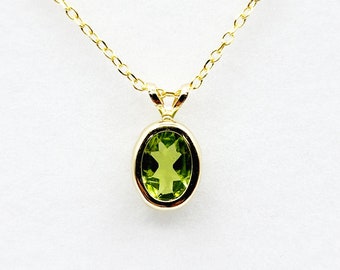 14K Yellow Gold Peridot Pendant Necklace, August Birthstone, Bezel Setting Pendant, Gift for Girlfriend