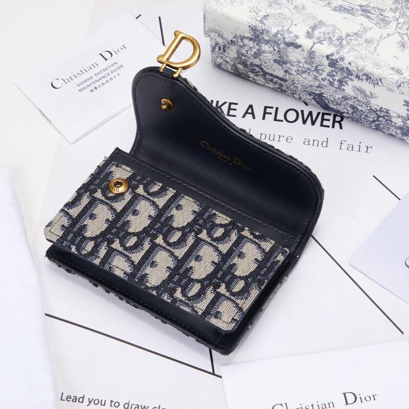 saddle flap card holder price