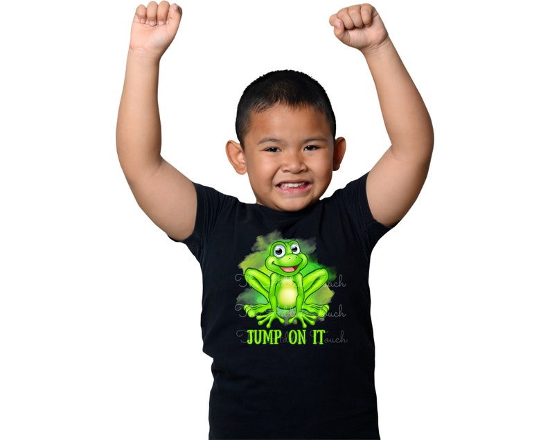 Personligt grodnamn, anpassat grodnamn, grodfödelsedagsfest, hoppande groda-t-shirt, digital bild av grodpojke, fluorescerande grön groda PNG bild 4