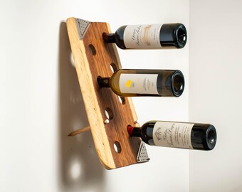 Support bouteille bois personnalisé – Cadeau design homme – Saint‑Valentin, mariage, retraite, fête des pères, EVG, sommelier