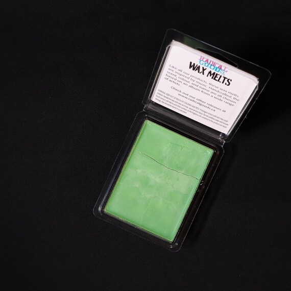 Leather & Suede Scented Soy Wax Melts: Knocked Loose Inspired