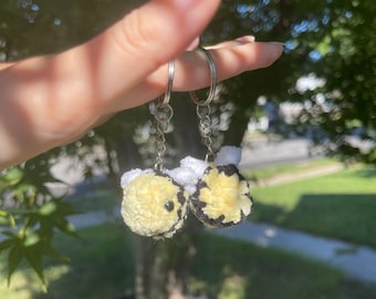 Porte-clés abeille au crochet - breloque de sac bourdon en fil fait main