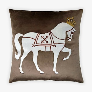 Horse Brown Decorative Cushion Cover, Soft Velvet with Hand Applique, Embroidery & Rhinestone, Throw Pillow for Living Room sofa bedroom