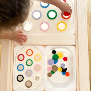 Montessori | Tablero de actividades | Tapa para Trofast | Inserto Flisat | Inserto Trofast | Motricidad fina | Desarrollo sensorial | Aprendizaje de colores |