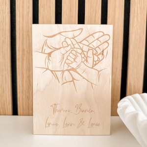 Tarjeta de madera manos familiares | Signo familiar | regalo familiar personalizado |