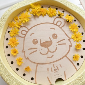 Montessori | Aktivitetstavla | Stapla stenar | Staplingsstensinsats | Finmotorik | Sensorisk utveckling | Motorisk utveckling | Lejontavla |