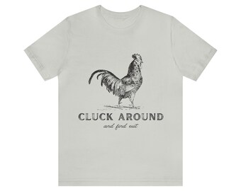 Maglietta divertente con pollo / "Chioccia e scopri" / Maglietta unisex con umorismo sulla fattoria